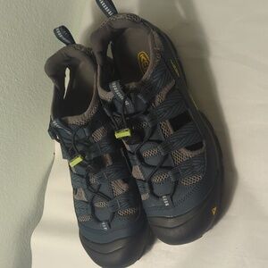 Keen Commuter IV cycling Sandal SIZE 9